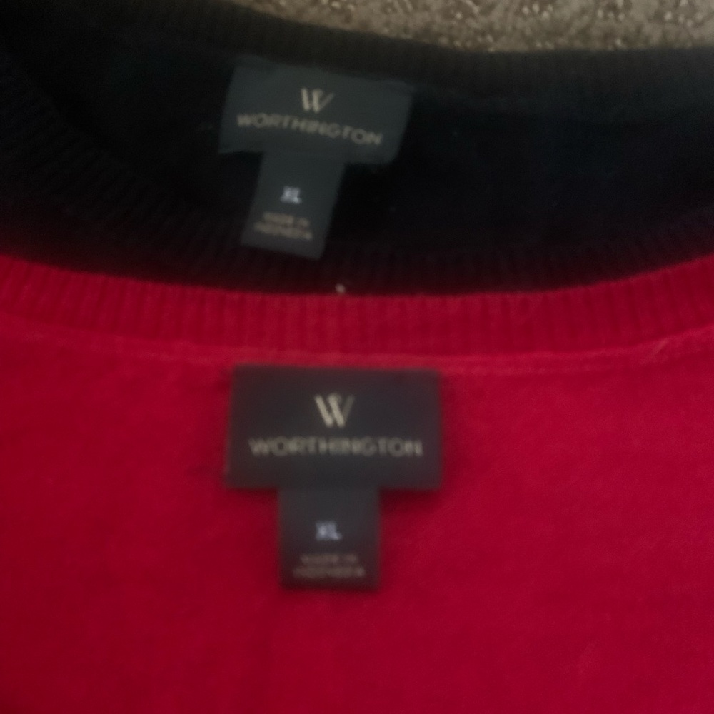 Worthington Set of Two Sweaters